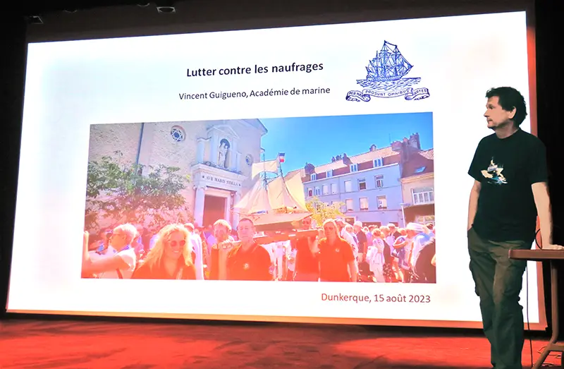 vincent-guigueno-présente-sa-conférence-lutter-contre-les-naufrages